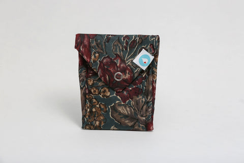 Tie wallet