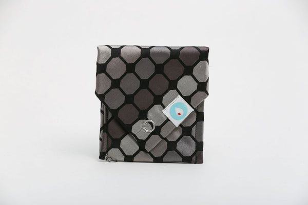 Tie wallet